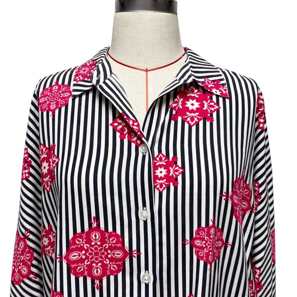 Chicos Womens Size 2 Stripe Printed High Low Button Up Shirt - Picture 5 of 10